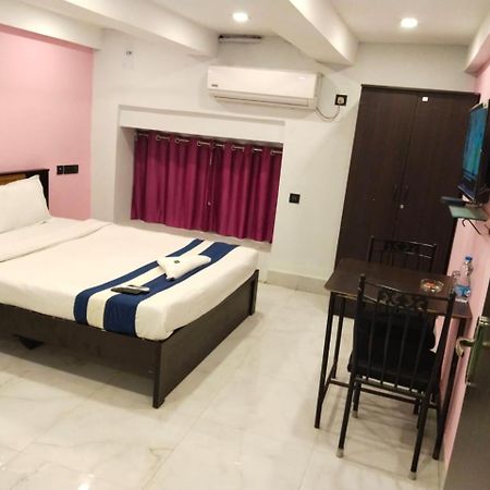 Hotel Ucs 콜카타 외부 사진